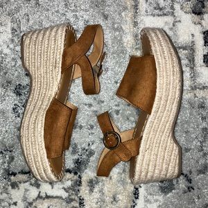 Rustic Brown Wedges
